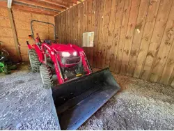Used 2023 MASSEY FERGUSON 2860E Utility Tractors Pennsylvania US | Iron Exchange Equipment Solutions #1414151