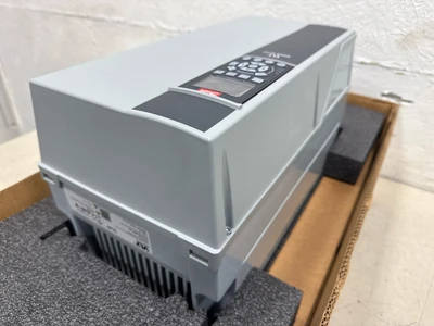 Danfoss _UNKNOWN_ Variable Frequency Drives | Fram Fram LLC (6)