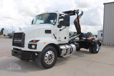 New | in-Stock 2025 MACK MD6 Hooklifts & Roll-Offs Texas US | Roll Off Truck World #1491879