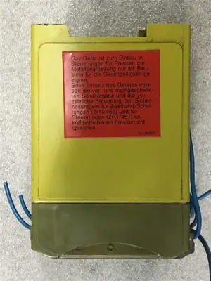 USED PILZ P2HZ/3 SAFETY RELAIS 474 360