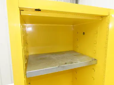 Used AGENT _UNKNOWN_ Biological Safety Cabinets Indiana US | Arrow Industrial #1367471
