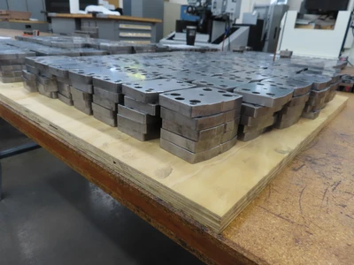 Used GENERIC GENERIC Sub Plates Minnesota US | Machinesused.com #1512033