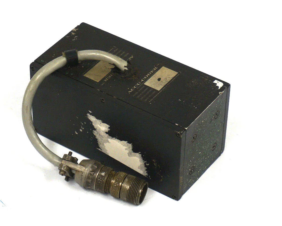 USED ACCU-CODER 716-HV INCREMENTAL SHAFT ENCODER 500CPR, 5/28VDC, 716HV