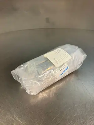 Festo U1/2B Pneumatic Muffler/ Silencer 6844 (3.3.4)