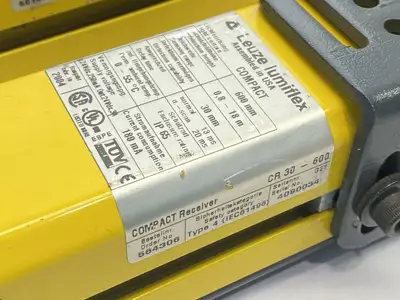 Used Leuze COMPACT Safety Light Curtain Receiver And Transmitter Light Curtains & Grids Michigan US | Maverick Industrial Sales #1400822