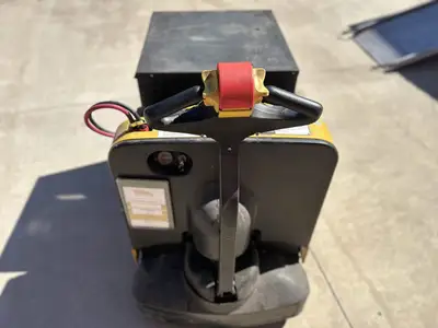 USED 2016 YALE MPW050-E