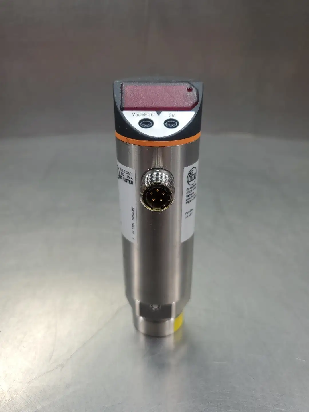 IFM Efector PN4224 Pressure Sensor, ¼ NPT, 85...265VAC. 5E-1/4