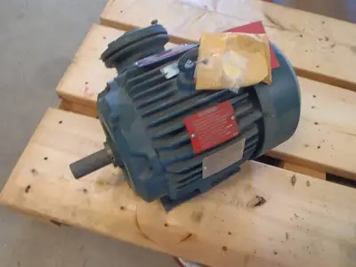 New | in-Stock RELIANCE ELECTRIC CLASS 1E 3/4 HP 575 VAC 3 PHASE ELECTRIC MOTOR A.C. Motors | Maverick Industrial Sales #1108083