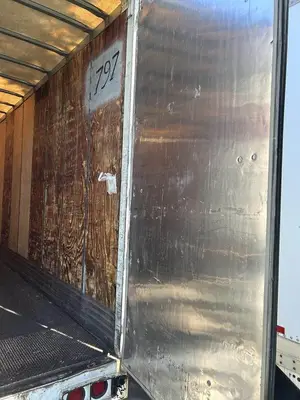 2001 Strick 48 ft Dry Van Trailer - Swing Door