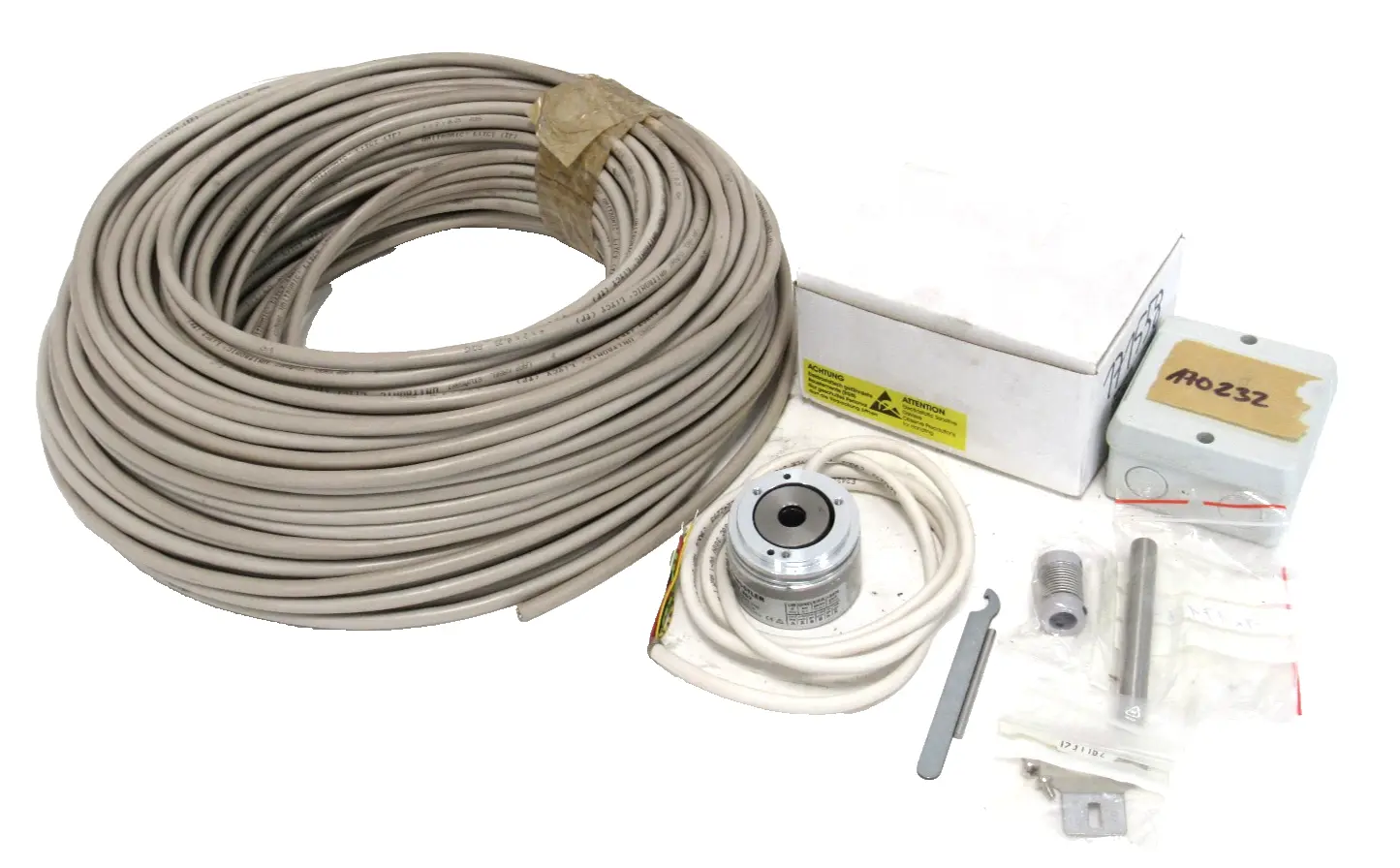 NEW HENGSTLER 0-531-367 ENCODER RI58-H/3480 ES 47IB W/90 METER CABLE 0531367