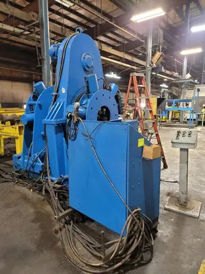 TW-7000 Bucking Machine