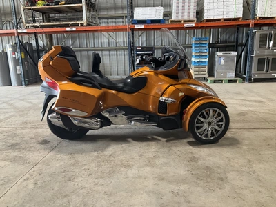 USED 2014 CAN-AM SPYDER