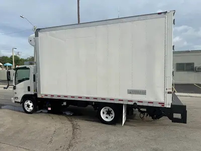 Used 2019 ISUZU NPR XD Reefer Trucks Florida US | Truck and Van Outlet #1509164