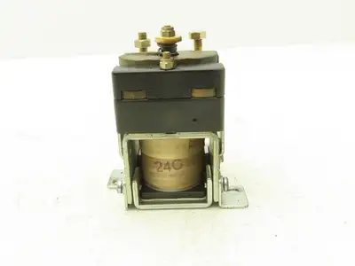 Toyota CT200A24D1M AC Motor Contactor 200A 24V Coil Off 8HBW30 Pallet Jack