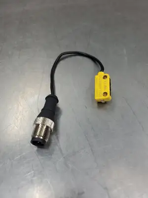 Banner Q12AB6FF15Q5 (1508H) Photoelectric Sensor. 5E-2/1