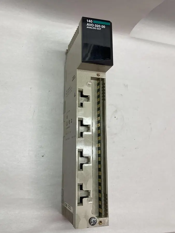 USED SCHNEIDER ELECTRIC 140-AVO-020-00