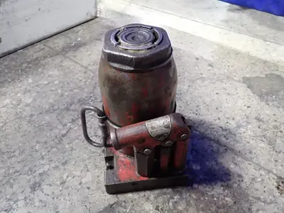 Hydraulic Jack