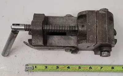 USED PIVOTAL VISE