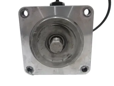 USED ORIENTAL MOTOR PKE5913AC STEPPING MOTOR 8.25VDC 0.75AMP
