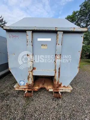 USED NORTHEAST INDUSTRIAL 40 YARD OCTAGON RECIEVER BOX
