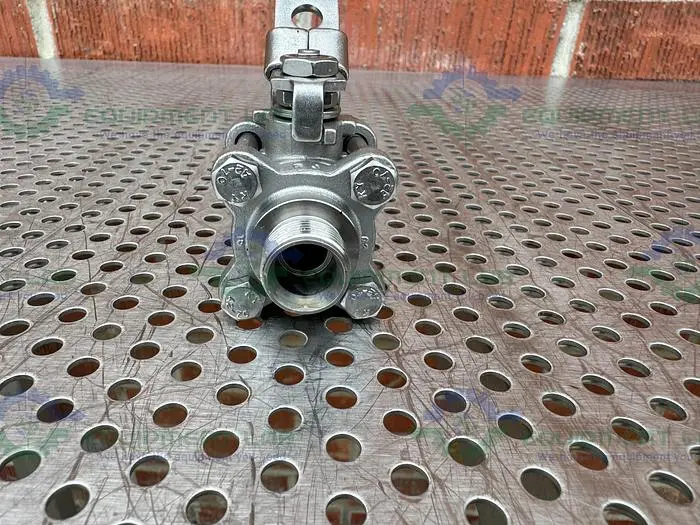 Used INLINE INDUSTRIES STAINLESS STEEL BALL VALVE W/ 1/2" SANITARY FITTING Valves/Fittings California US | Equipment Lab #485648