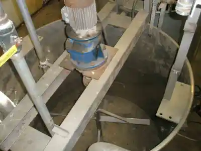 750 gal stainless steel tank