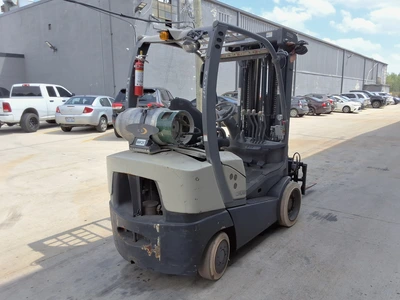 USED CROWN 5,000LBS CAPACITY