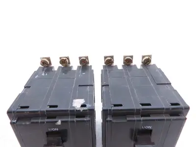 Square D QOB340 Bolt On Circuit Breaker 3 Pole 40A 240V Square Screws Lot of 2