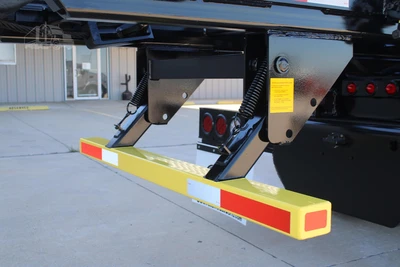 New | in-Stock 2025 MACK MD6 Rolloff Trucks Texas US | Roll Off Truck World #1491916