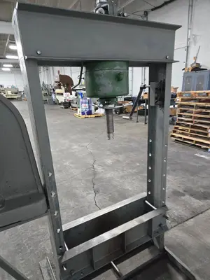 Used DAKE 50H H-Frame Presses Kentucky US | Aucto #578112