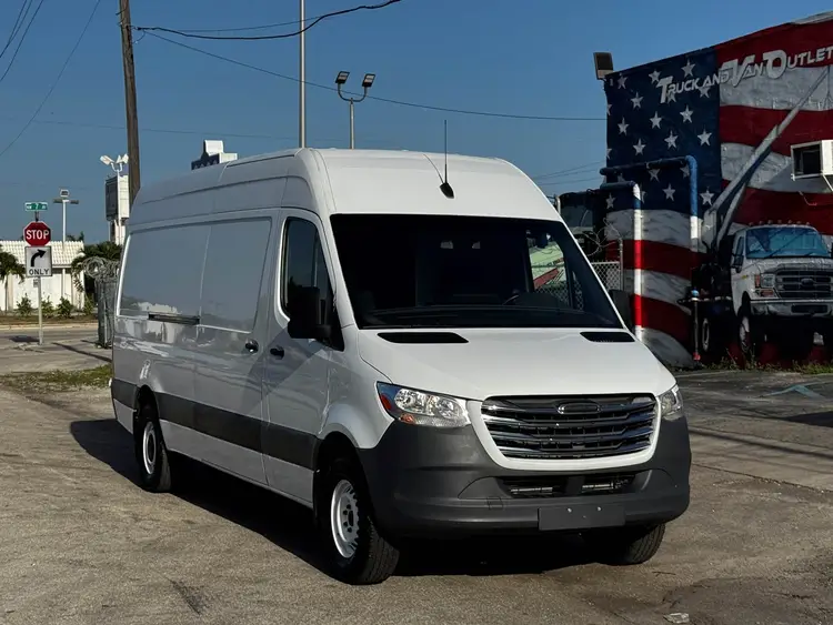 Used 2019 FREIGHTLINER SPRINTER Vans Florida US | Truck and Van Outlet #1509215