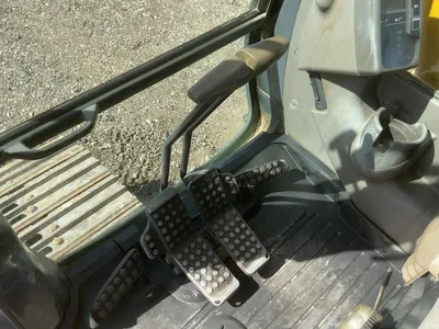 Used 2005 JOHN DEERE 200C LC Crawler Excavators Michigan US | Miedema Asset Management Group #1444936