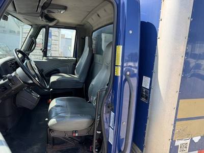 Used 2006 INTERNATIONAL 4300 SBA4X2 Box trucks Indiana US | Miedema Asset Management Group #1414593