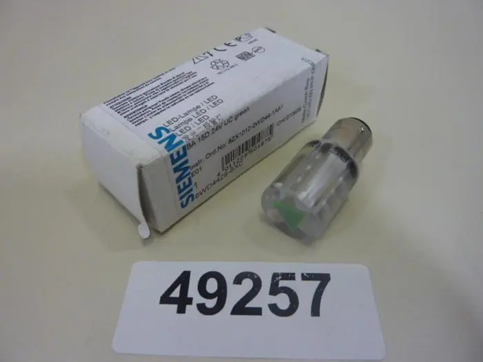 NEW SIEMENS 8WD4 428-6XC