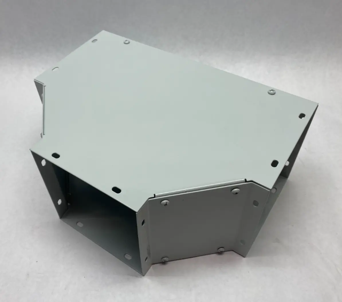 USED HOFFMAN NVENT SWEEP TEE WIREWAY FITTING 6" X 6" PAINTED WHITE