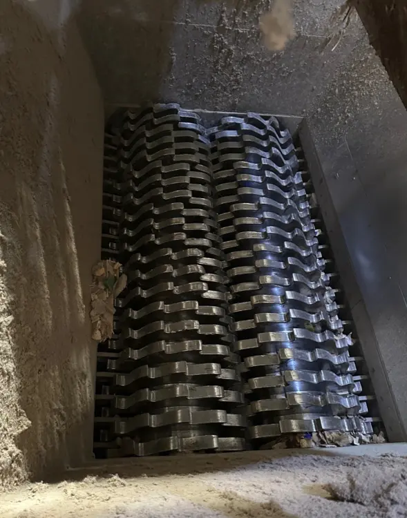 Used SSI SHREDDING SYSTEMS INC. M140-ED Dual Rotor or Single Rotor Shredders Illinois US | Alan Ross Machinery #1846