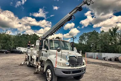 Used 2011 INTERNATIONAL 4400 DIGGER DERRICK Bucket (boom) trucks Pennsylvania US | Proxy Equipment #1378341