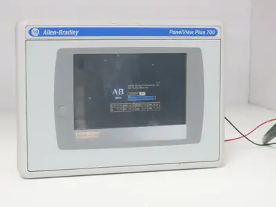 Allen Bradley 2711P-T7C4D8 PanelView Plus 700 Touch Panel Terminal Interface 24V