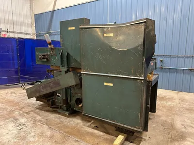 USED 1989 OLIVER 2072