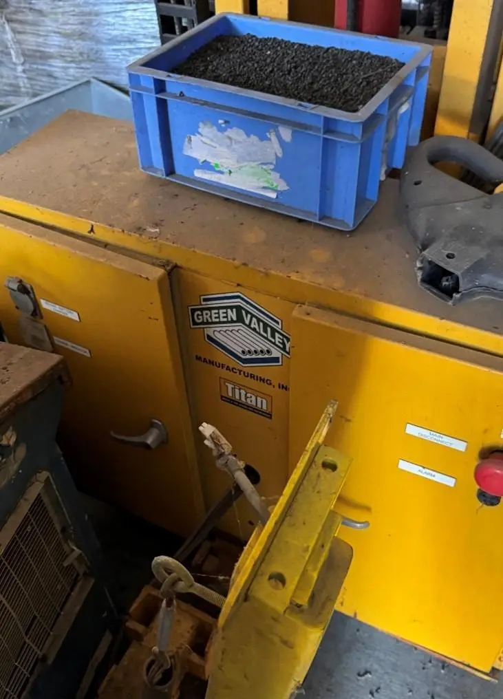 USED GREEN VALLEY \/ TITAN 2332