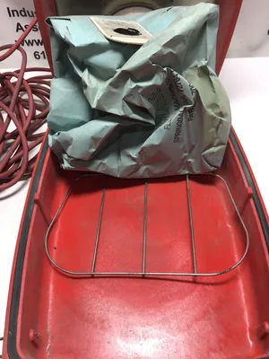 Clarke Napsac 424 Electronic Vacuum 120V 5.8A 60Hz