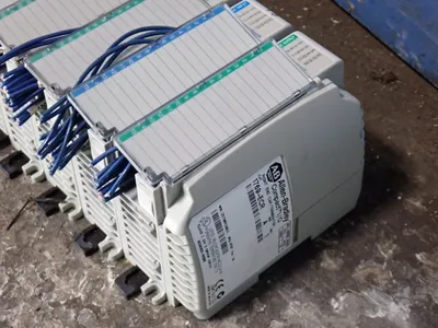 Used ALLEN BRADLEY 1769ECR PLC Chassis Ohio US | HGR 24 #801941