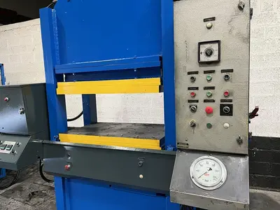USED DOLOUETS 400 TON HEATED