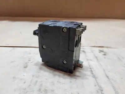 Used SQUARE D QO230 Switchgears British Columbia CA | Lenmark #1438448
