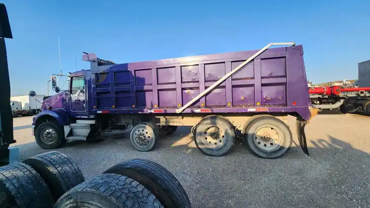 Used 2004 KENWORTH T800 DUMP TRUCK Miscellaneous Trucks/Trailers Oklahoma US | Revelation Machinery #455574
