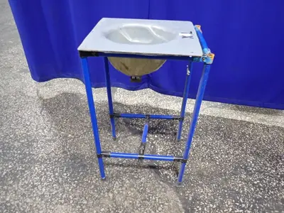 12" X 12" X 8" Workstation
