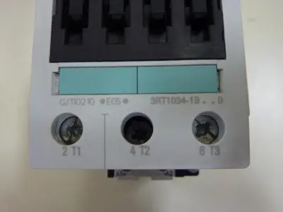 USED SIEMENS 3RT1035-1BB40