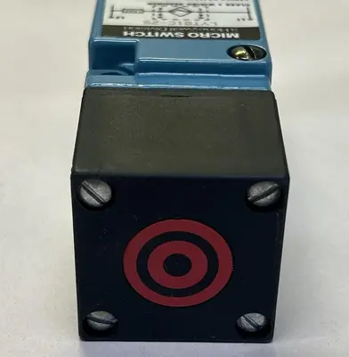 New | in-Stock HONEYWELL MICROSWITCH LYT01C-2S Miscellaneous Equipment (Electrical & Power) | Surplus Asset Holdings #1188368