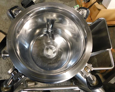 USED CHERRY BURRELL REACTOR 5 GALLON
