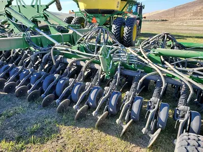 USED 2016 JOHN DEERE 1890 / 1910